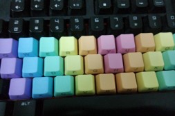 给键盘换了个PBT键帽